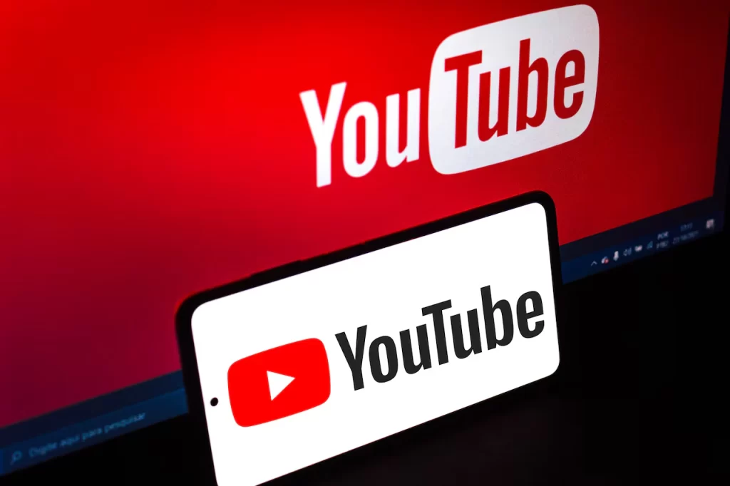La-ultima-actualizacion-de-YouTube-Por-que-ha-generado-tanto-caos-entre-los-usuarios-1024x682 YouTube usará IA para mejorar tus videos antiguos a 4K: qué significa y cómo funciona