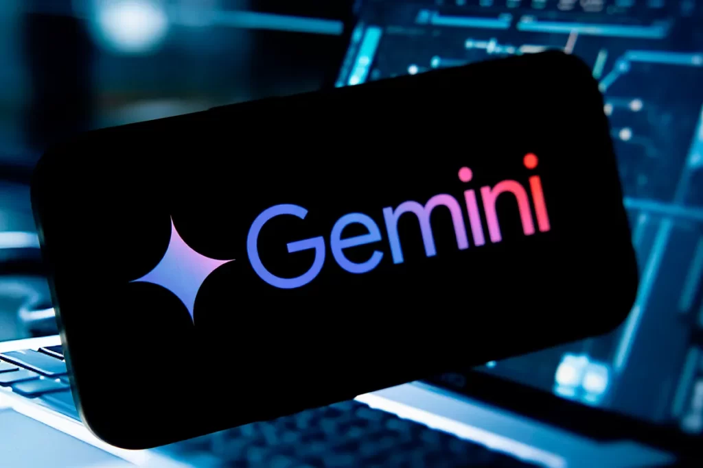 Google-expande-Gemini-la-IA-llega-a-relojes-tabletas-y-autos-1024x683 Google corrige el error de Gemini Live que desesperaba a sus usuarios