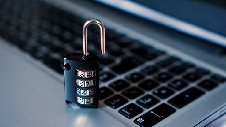 Windows-11-tiene-un-truco-para-bloquear-tu-PC-automaticamente Windows 11 tiene un truco para bloquear tu PC automáticamente cuando te alejas